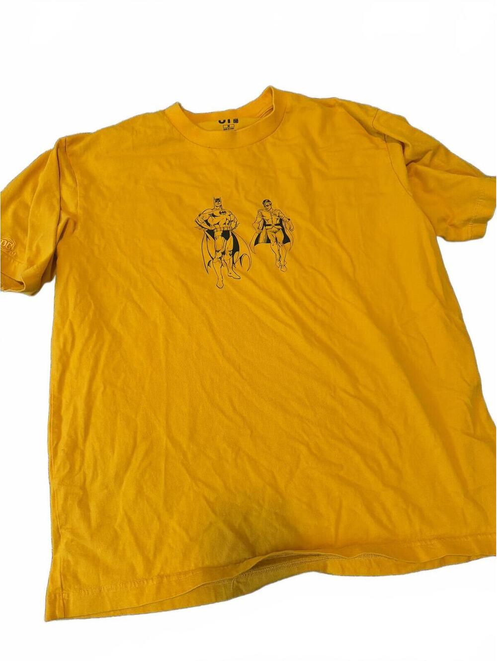 Uniqlo Mens UT Warner Bros Yellow Graphic Tee M